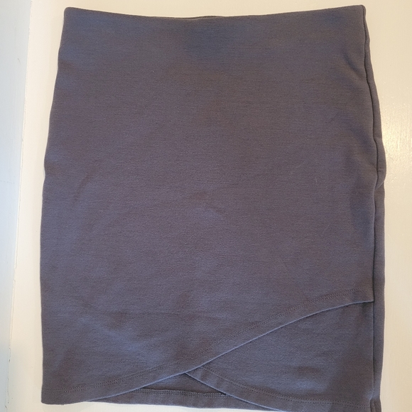ARITZIA TALULA MINI SKIRT - Picture 2 of 10